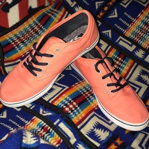 CORAL VANS